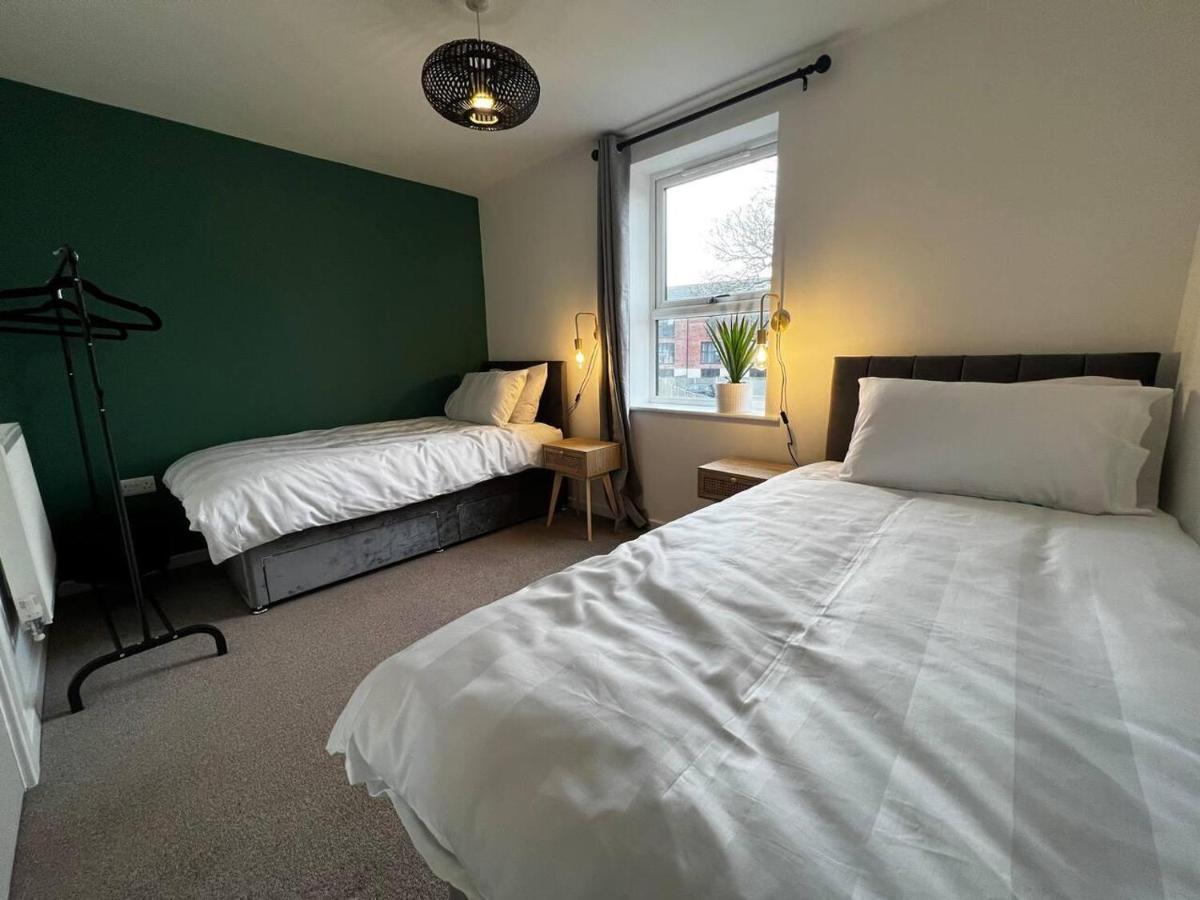 Beautiful 4-Bed House In Lincoln- Close To Centre Exteriör bild