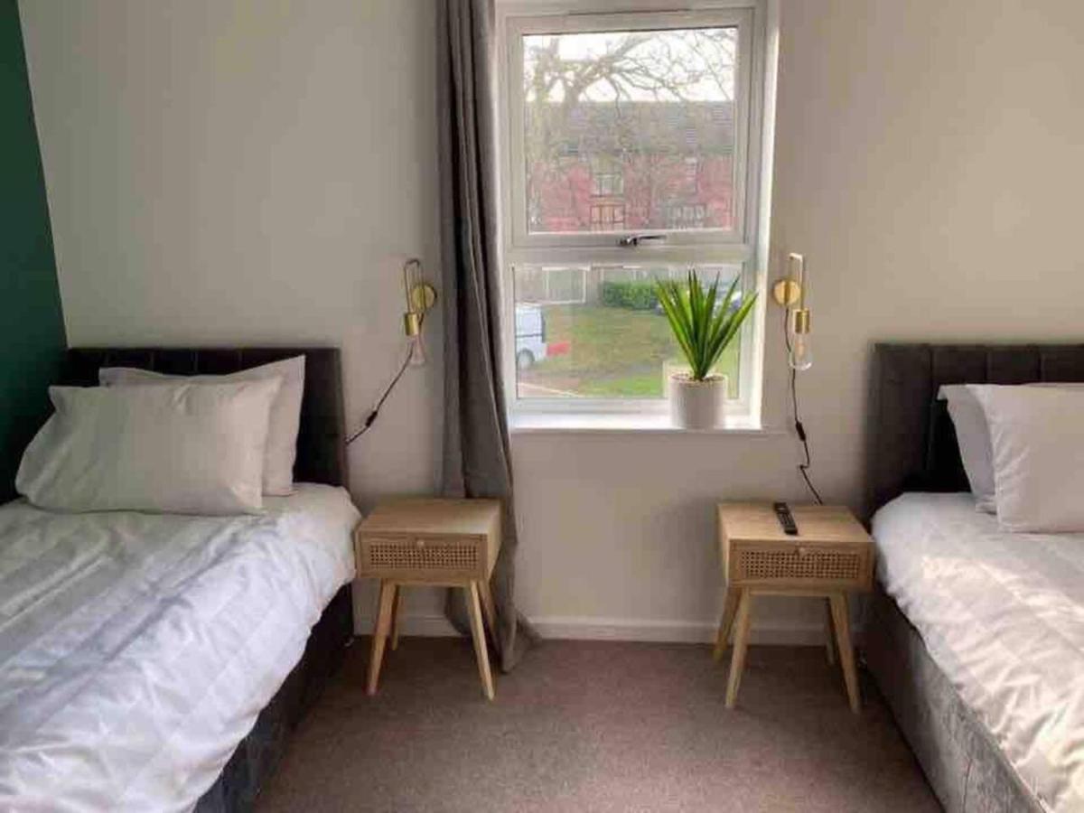 Beautiful 4-Bed House In Lincoln- Close To Centre Exteriör bild