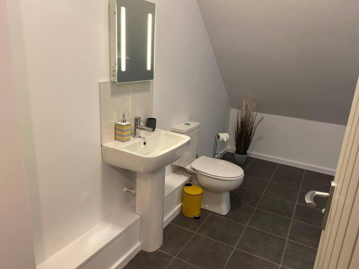 Beautiful 4-Bed House In Lincoln- Close To Centre Exteriör bild